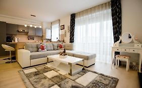 Beatrice Apartments